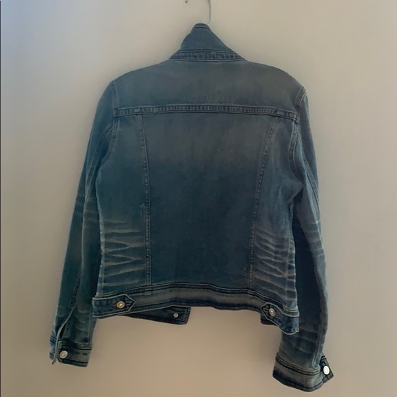 Super cute Zara denim jacket. - Picture 2 of 4